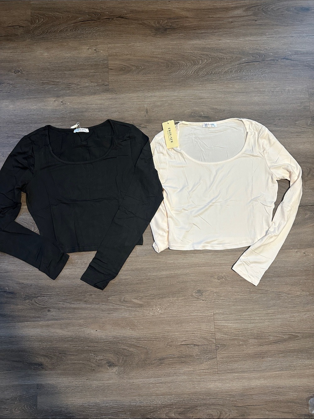 Women’s Long Sleeve Crop Top - Black and Cream M
